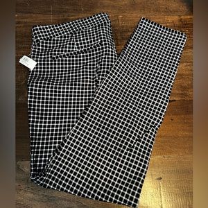 Old Navy High Rise Pixie Work Pants NWT 16 Black White Checkered
